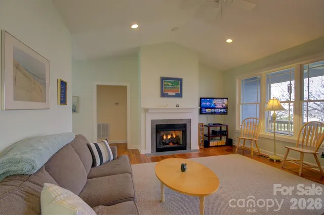 $795,000 | 751 Everett Road, Pisgah Forest, NC 28768