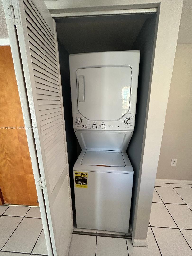 11780 Southwest 18th Street, Unit 2022 Miami, FL 33175 - Photo 5 of 8