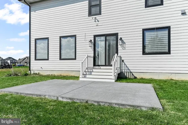 $1,000,000 | 3013 Morning Thistle Court, East Petersburg, PA 17520