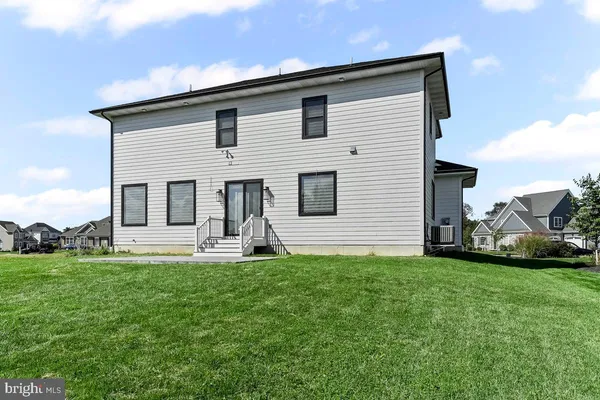 $1,000,000 | 3013 Morning Thistle Court, East Petersburg, PA 17520