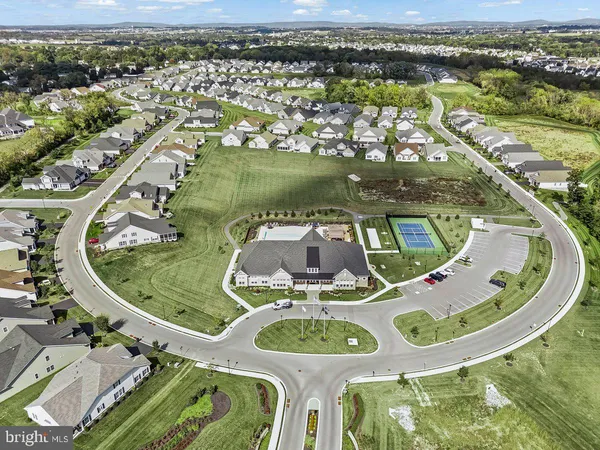 $1,000,000 | 3013 Morning Thistle Court, East Petersburg, PA 17520