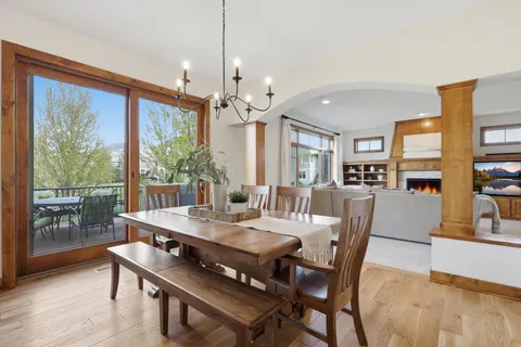 $1,050,000 | 4435 Bluebell Trail South, Medina, MN 55340