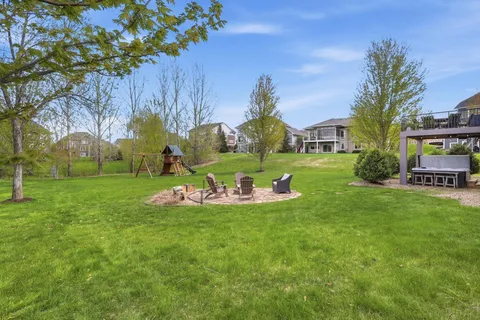 $1,050,000 | 4435 Bluebell Trail South, Medina, MN 55340