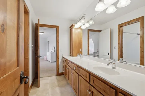 $1,050,000 | 4435 Bluebell Trail South, Medina, MN 55340