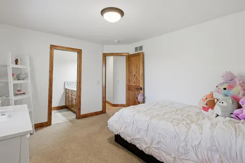 $1,050,000 | 4435 Bluebell Trail South, Medina, MN 55340