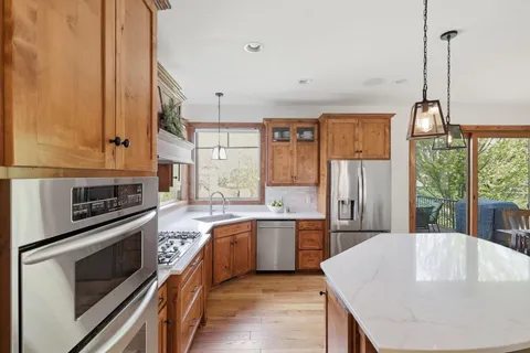 $1,050,000 | 4435 Bluebell Trail South, Medina, MN 55340