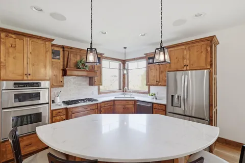 $1,050,000 | 4435 Bluebell Trail South, Medina, MN 55340