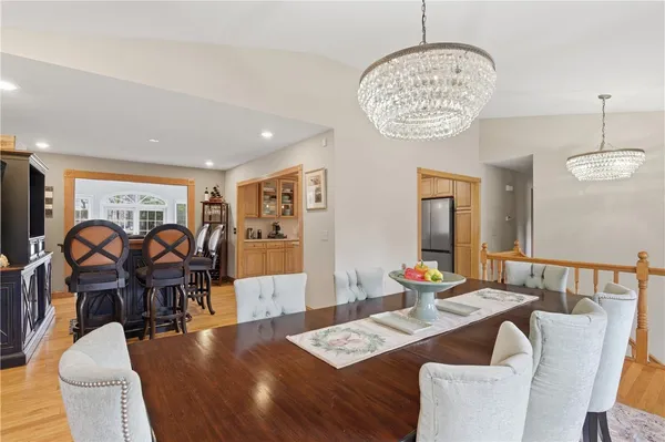 $699,900 | 8 Crabapple Lane, Smithfield, RI 02828