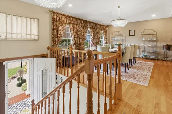 $699,900 | 8 Crabapple Lane, Smithfield, RI 02828