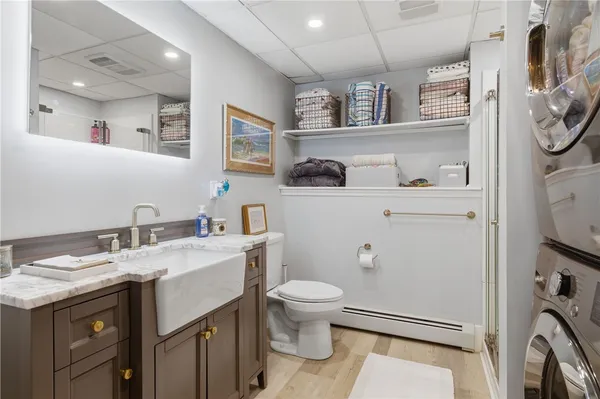 $699,900 | 8 Crabapple Lane, Smithfield, RI 02828