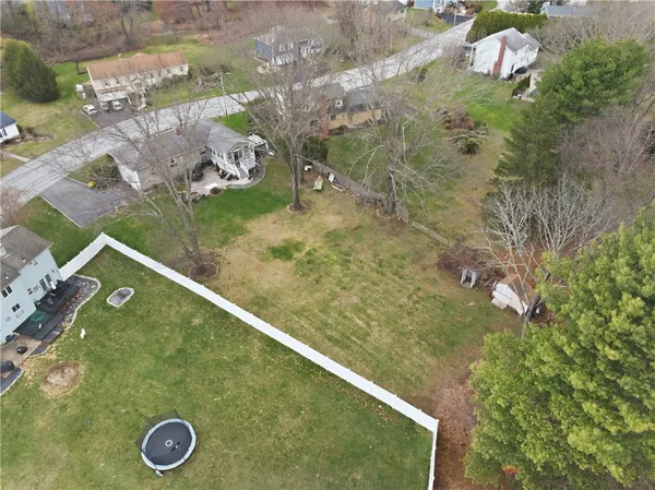 $699,900 | 8 Crabapple Lane, Smithfield, RI 02828