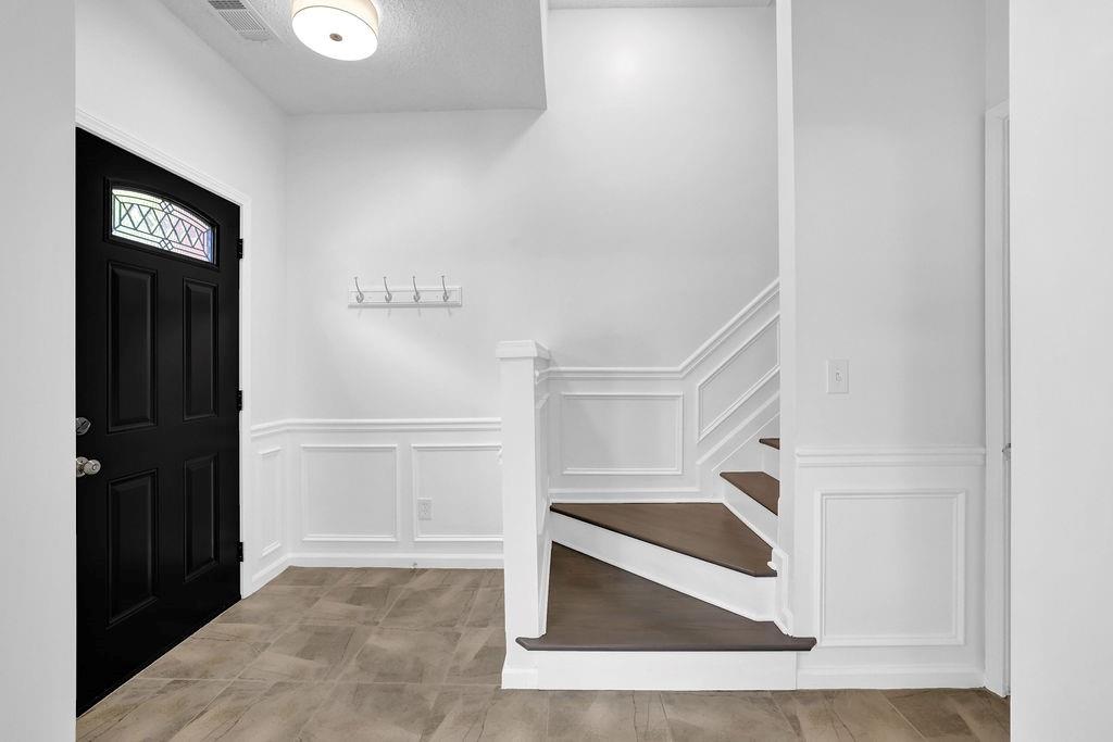215 Riverstone Commons Circle Canton, GA 30114 - Photo 6 of 36 a view of entryway