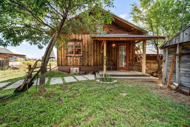 front view of house with a yard