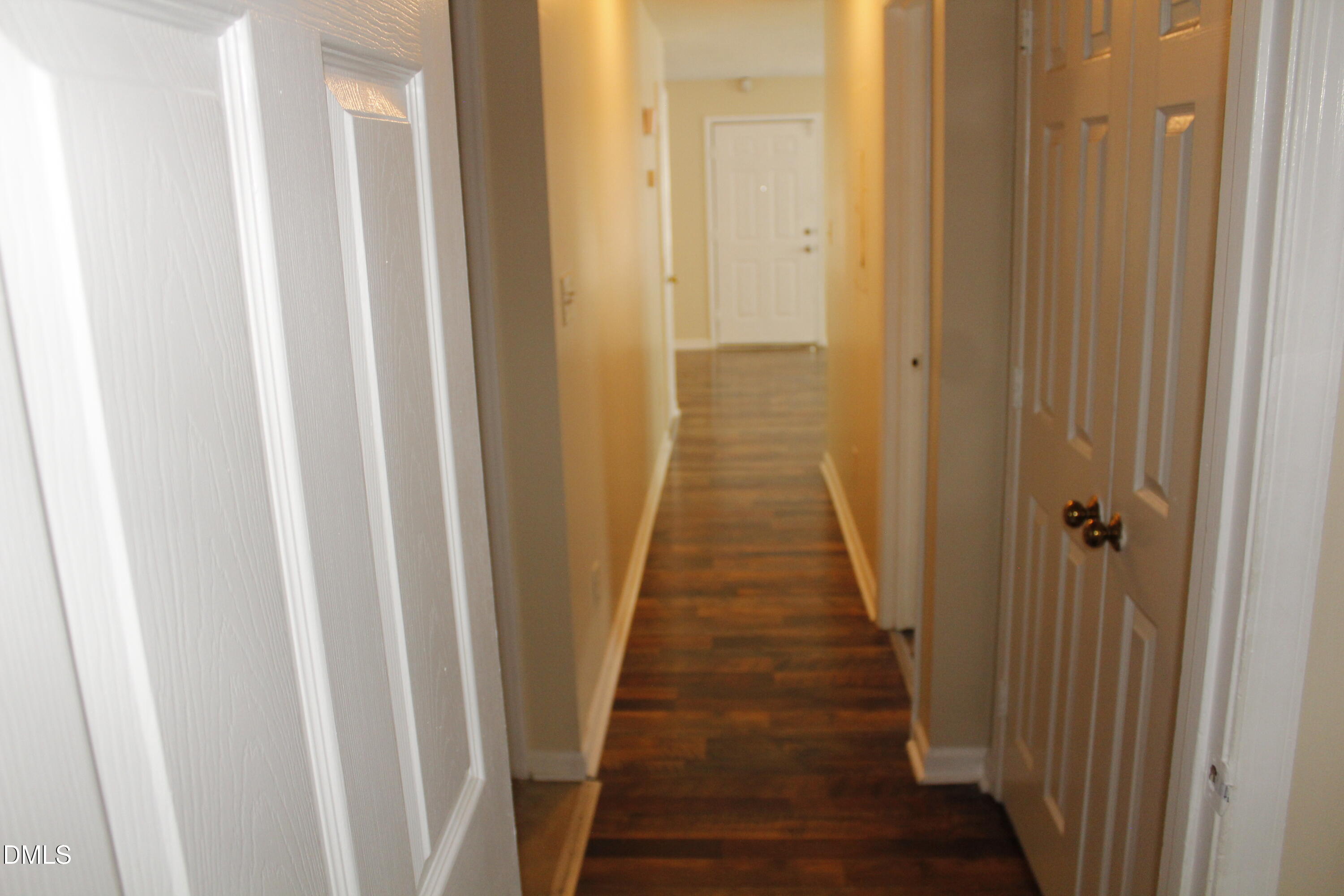 310 South East Street Raleigh, NC 27601 - Photo 5 of 12 Hallway