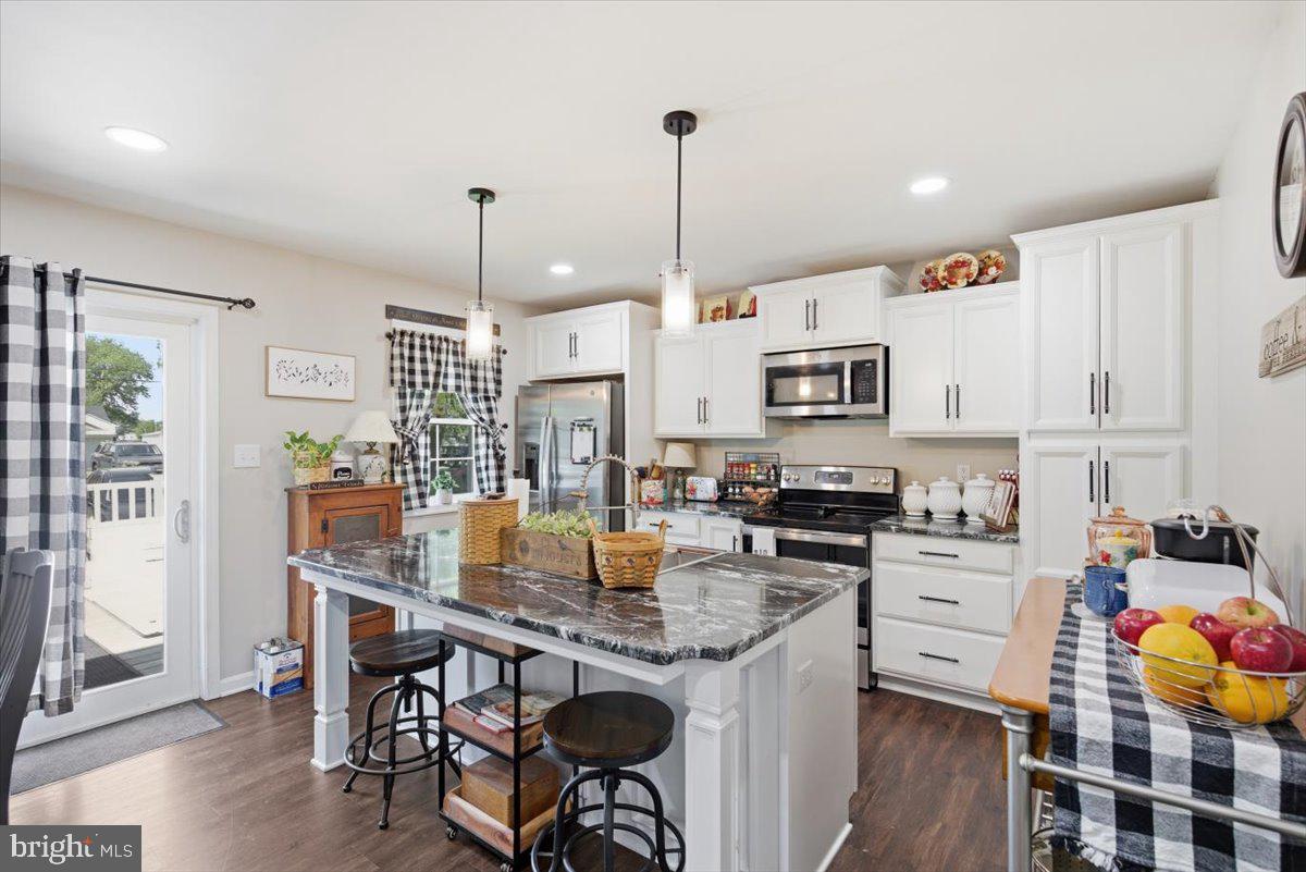 505 Maryland Avenue Ridgely, MD 21660 - Photo 9 of 23 17-Kitchen