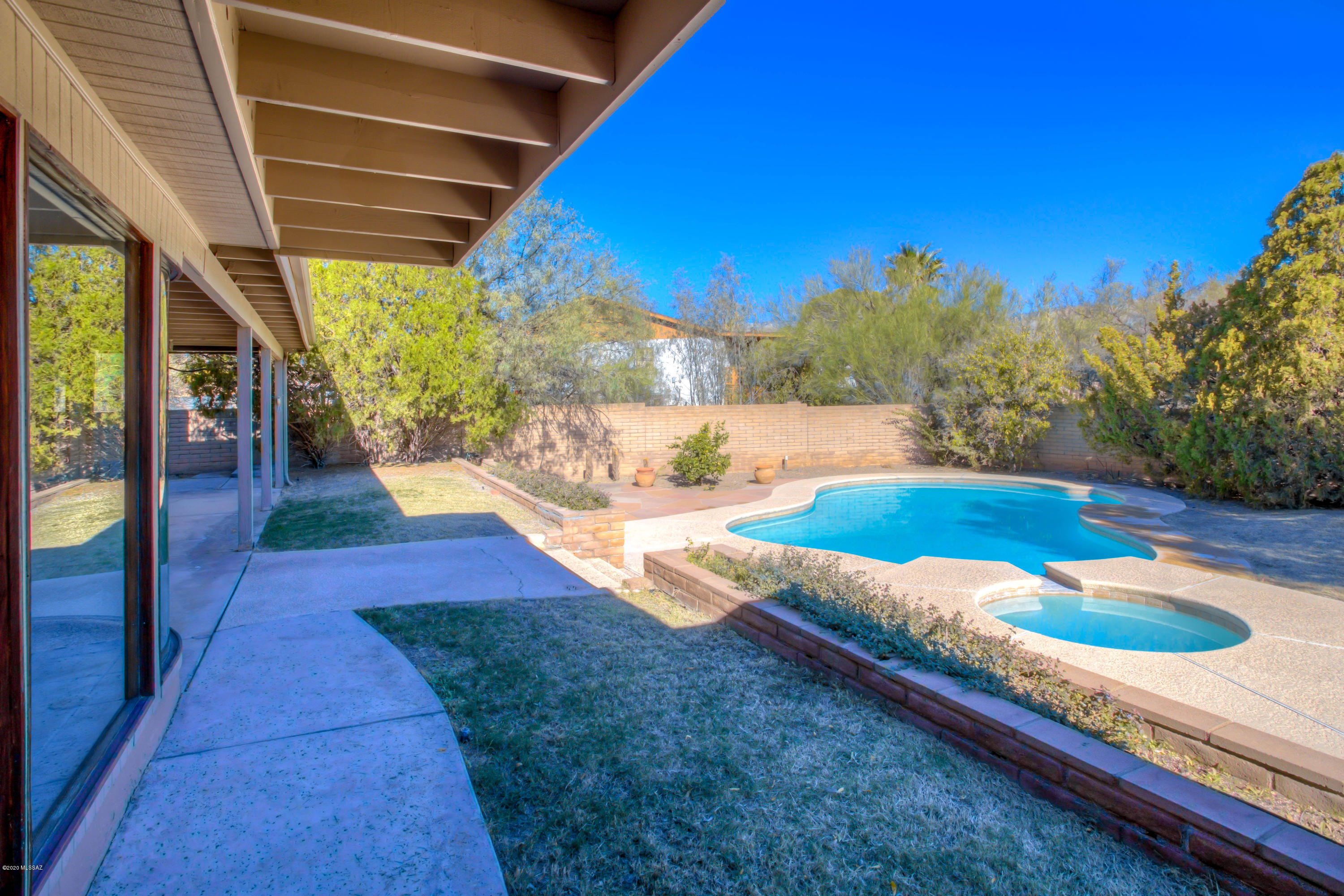 3811 North Harrison Road Tucson, AZ 85749 - Photo 6 of 48 Gallery Image 6