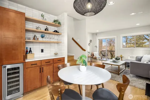 $850,000 | 218 24th Avenue East, Unit A, Seattle, WA 98112