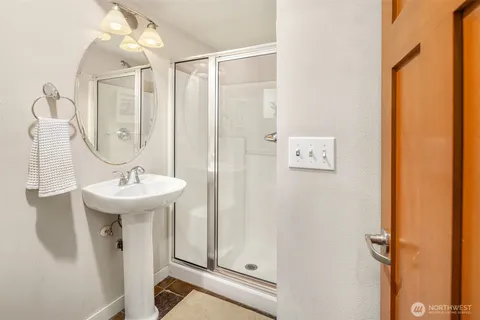 $850,000 | 218 24th Avenue East, Unit A, Seattle, WA 98112