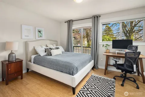 $850,000 | 218 24th Avenue East, Unit A, Seattle, WA 98112