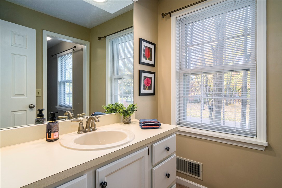 11 Falcon Trail Pittsford, NY 14534 - Photo 30 of 41