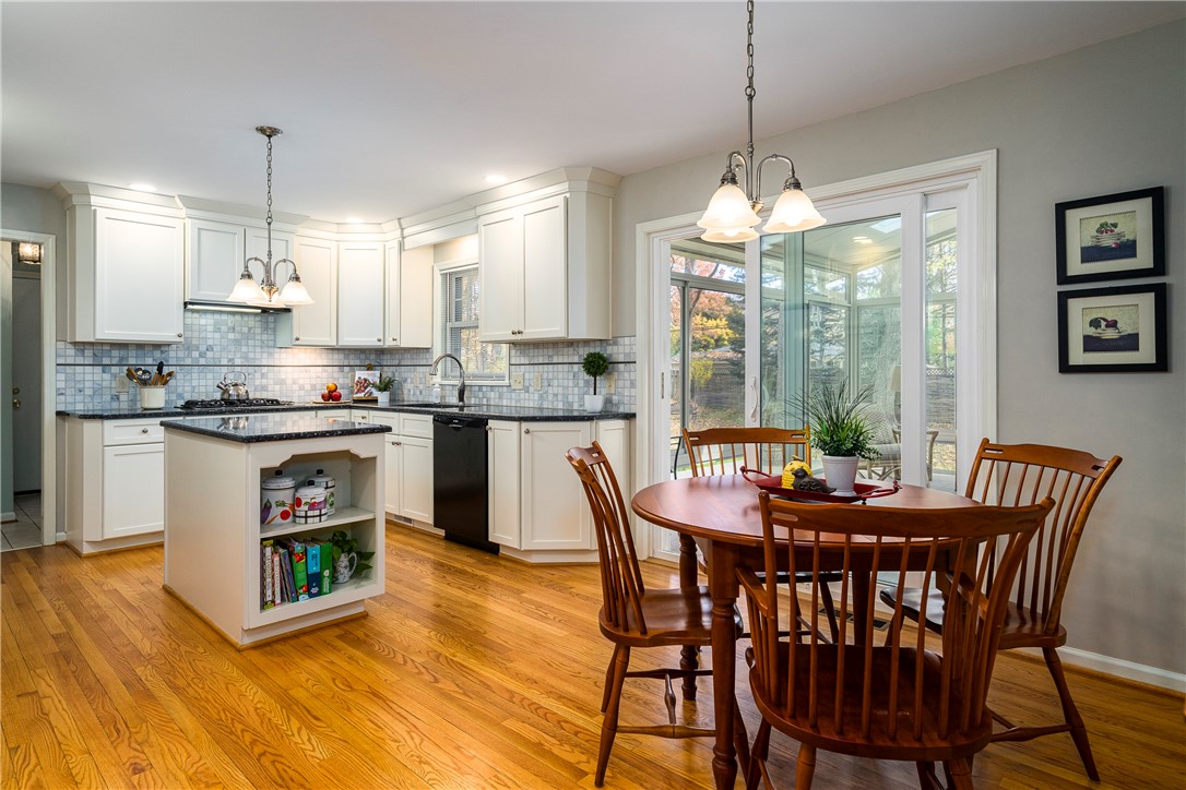 11 Falcon Trail Pittsford, NY 14534 - Photo 7 of 41