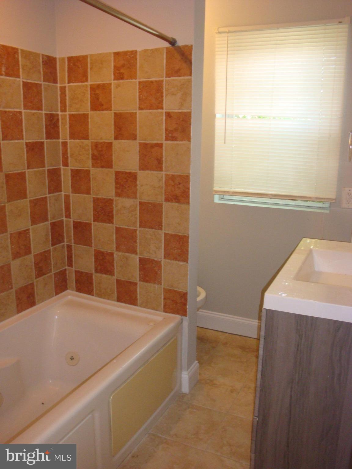 1253 Neighbors Avenue Rosedale, MD 21237 - Photo 10 of 16 Bath