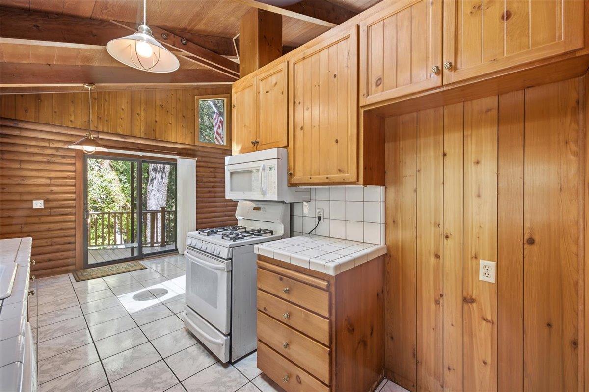 17431 Sutter Creek Road Sutter Creek, CA 95685 - Photo 8 of 26