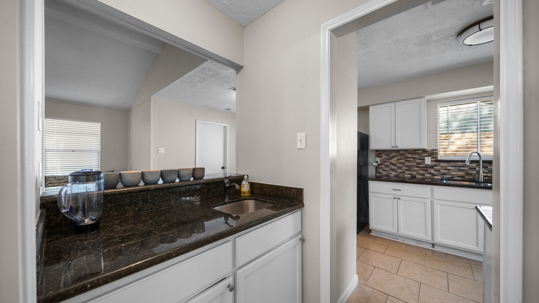 9631 Crail Drive Spring, TX 77379 - Photo 15 of 29 Butler's Pantry between ktichen and dining room