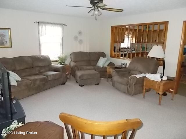 340 Holy Cross Road Loretto, KY 40037 - Photo 11 of 37 DSCN3086