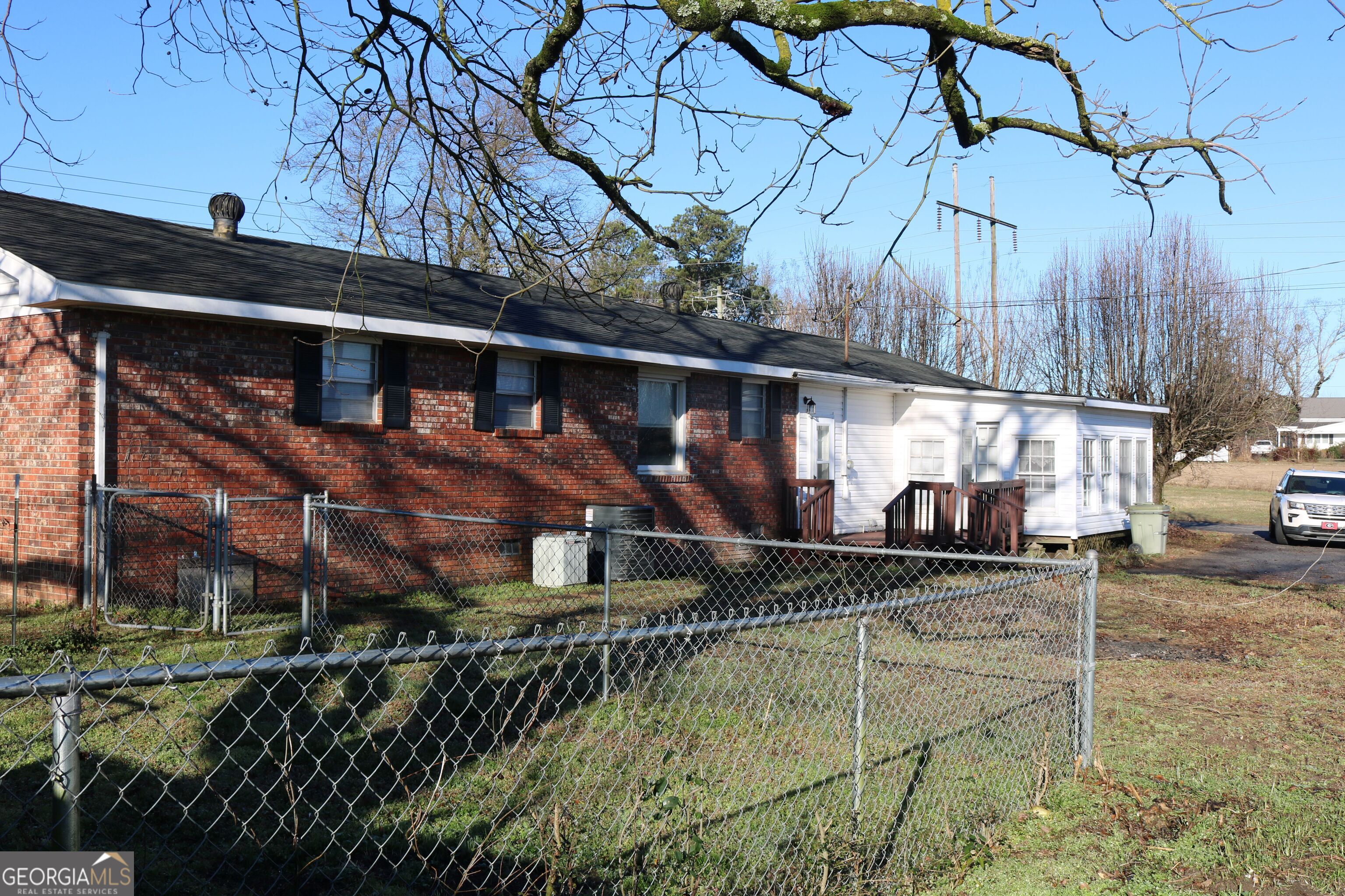 640 Gholston Street Comer, GA 30629 - Photo 6 of 40