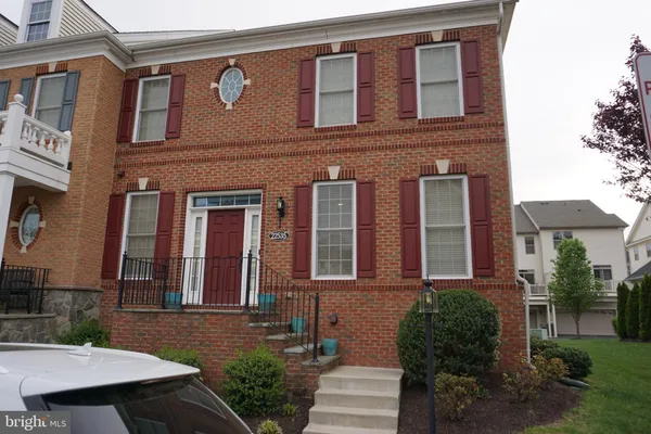 $919,900 | 22535 Willington Square, Ashburn, VA 20148