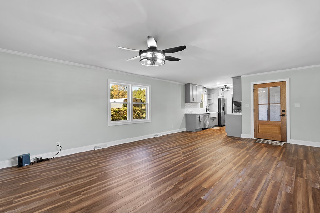 1007 State Rd S-24-412 Greenwood, SC 29649 - Photo 5 of 41 Gallery Image 5