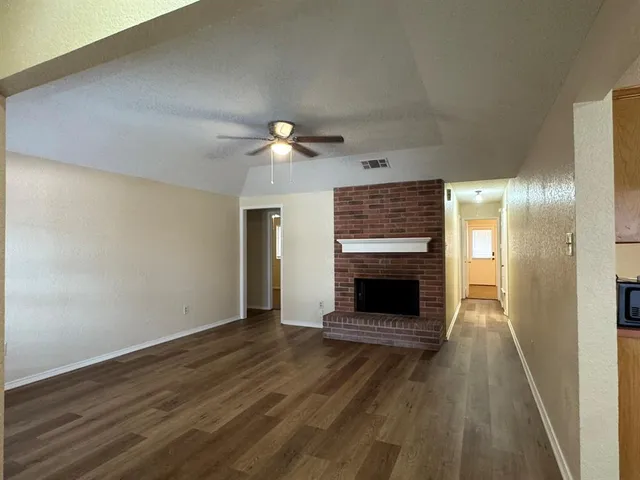 $1,400 | 4504 Spinnaker Court, Fort Worth, TX 76135