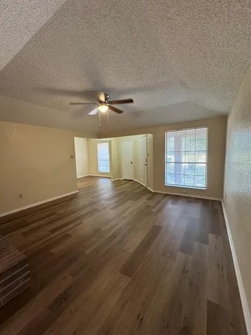 $1,400 | 4504 Spinnaker Court, Fort Worth, TX 76135