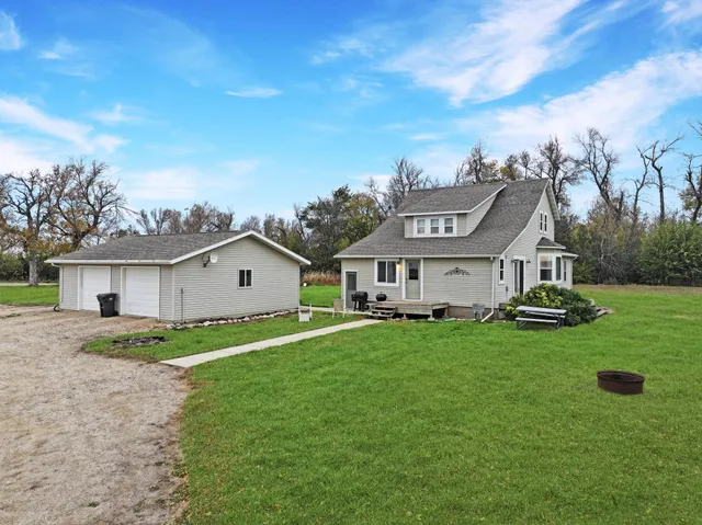 $265,000 | 281 20th Avenue, Edgerton, MN 56128