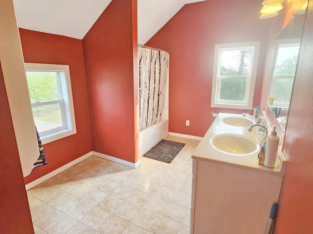 $265,000 | 281 20th Avenue, Edgerton, MN 56128