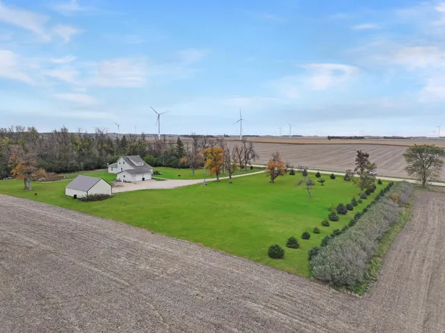 $265,000 | 281 20th Avenue, Edgerton, MN 56128