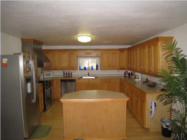 5402 Wiley Scott Road Jay, FL 32565 - Photo 4 of 24 New cabinets 2006.