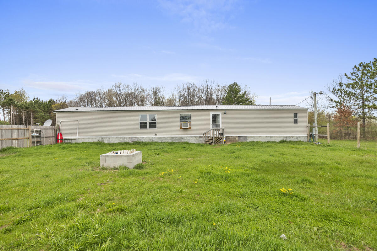 16769 Monroe Road Morley, MI 49336 - Photo 14 of 20 IMG_1013
