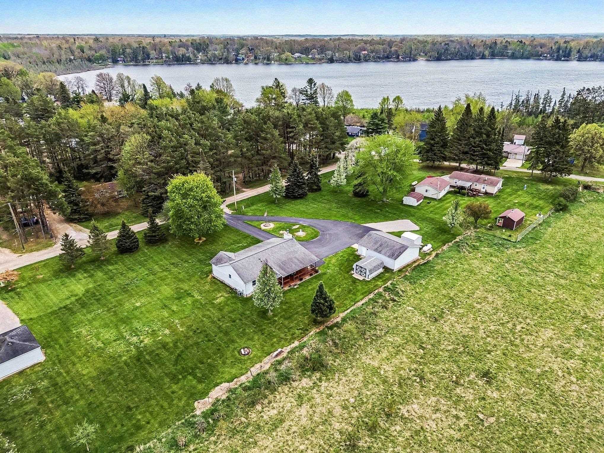 437 4th Street Lupton, MI 48635 - Photo 29 of 33