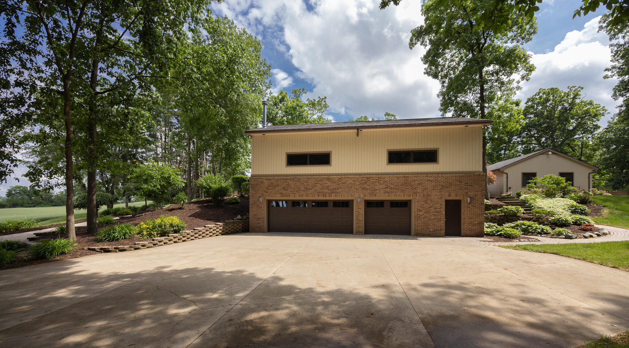 10750 Koebbe Road Manchester, MI 48158 - Photo 105 of 137 garage01