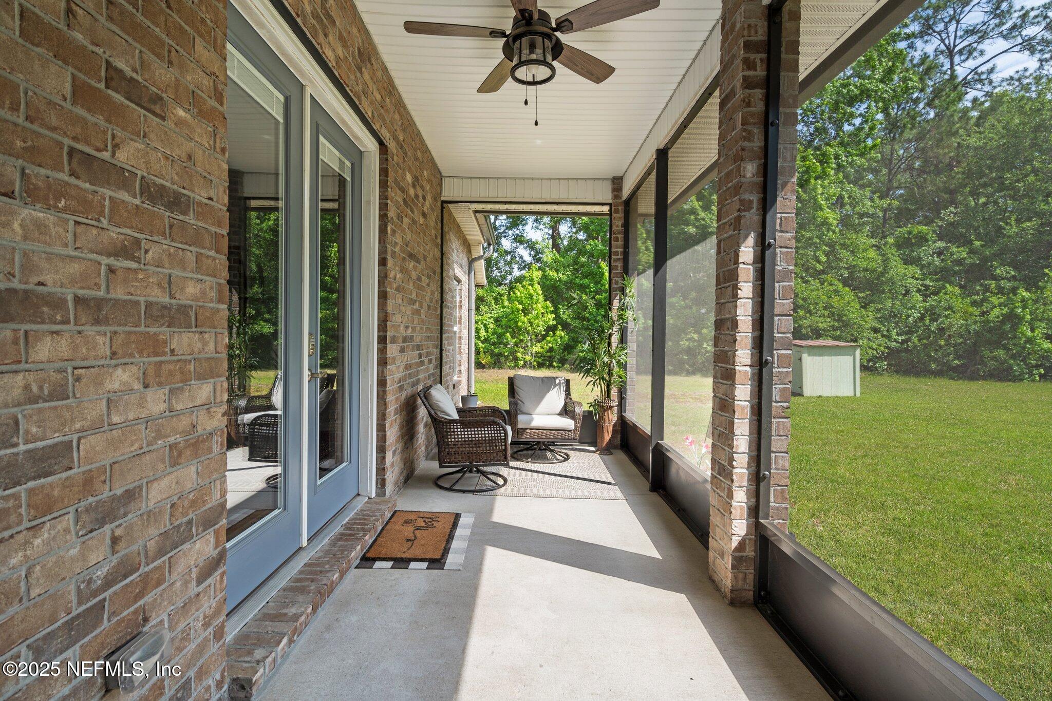 1309 Foxmeadow Trail Middleburg, FL 32068 - Photo 32 of 48 a building outdoor space with seating space