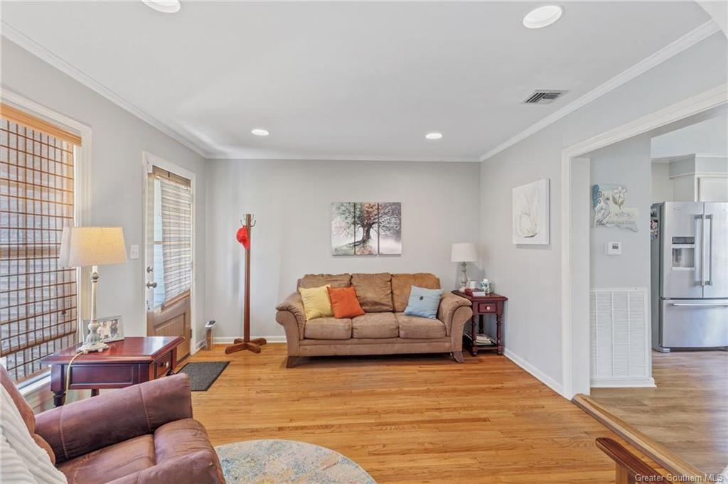 610 East Plaquemine Street Jennings, LA 70546 - Photo 3 of 24 Gallery Image 3