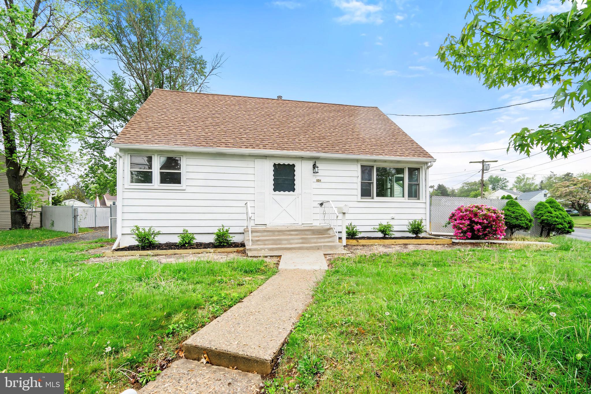 1945 North Olden Ave