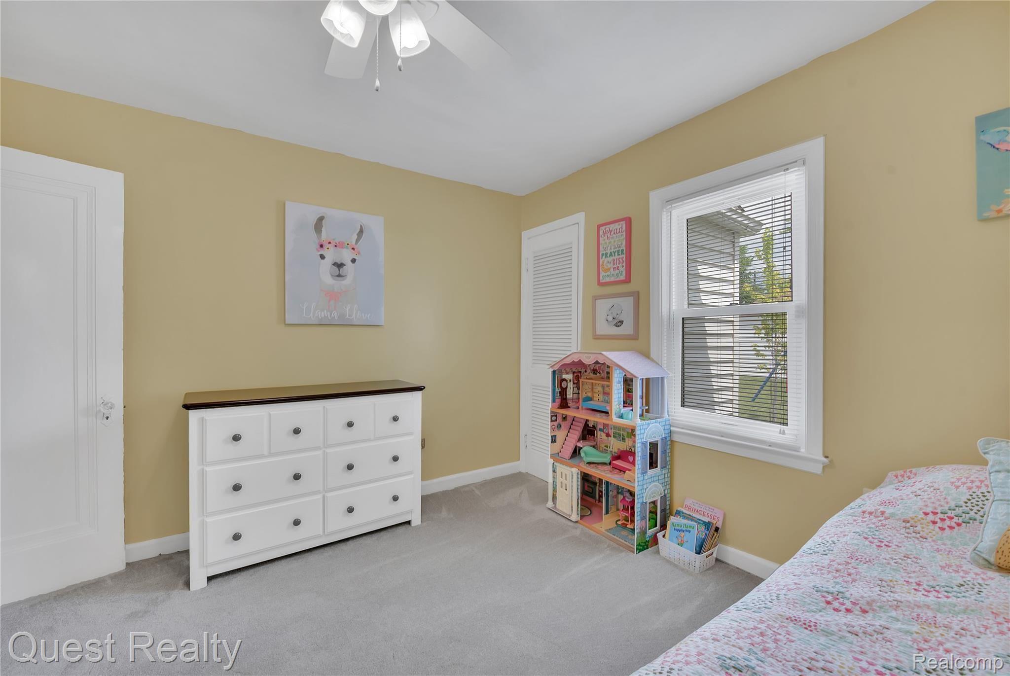 1268 Hampton Road Grosse Pointe, MI 48236 - Photo 27 of 45 1268 Hampton - HD Drone Photography-34.jpg