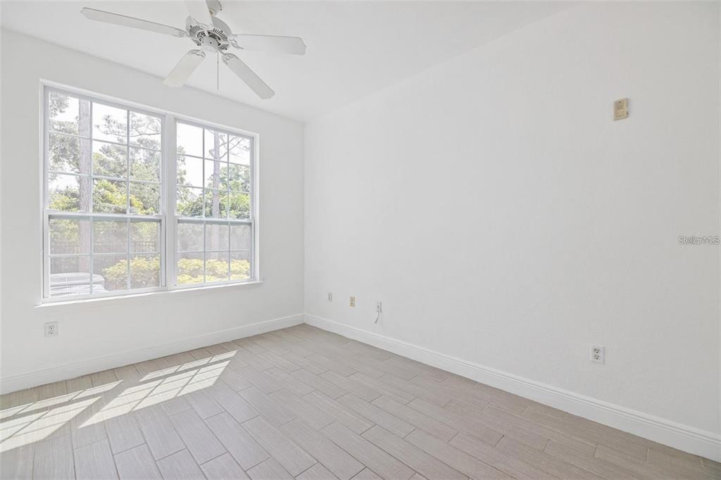 5571 Rosehill Road, Unit 104 Sarasota, FL 34233 - Photo 21 of 34