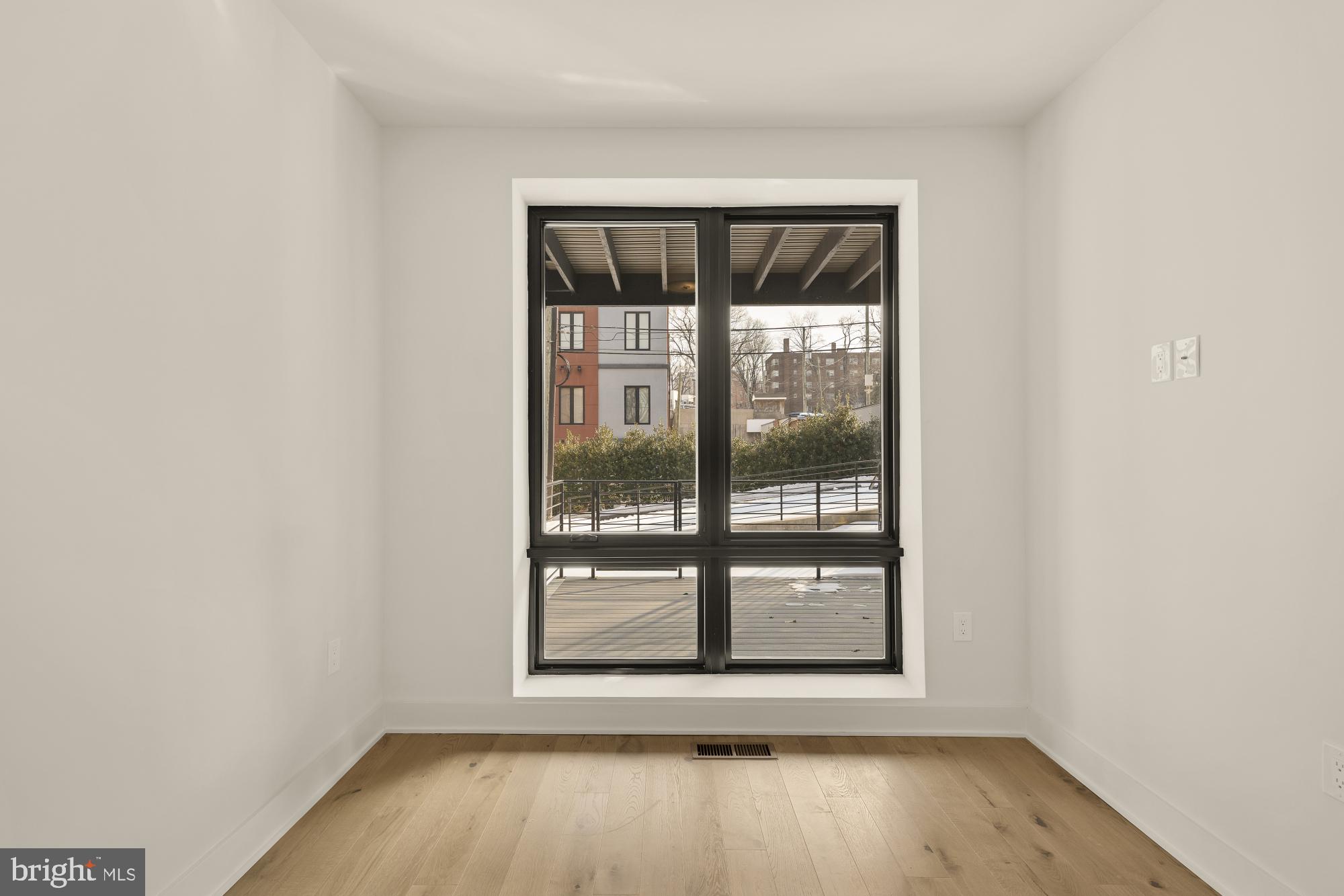 2647 41st Street Northwest, Unit 1 Washington, DC 20007 - Photo 20 of 36 Great natural light