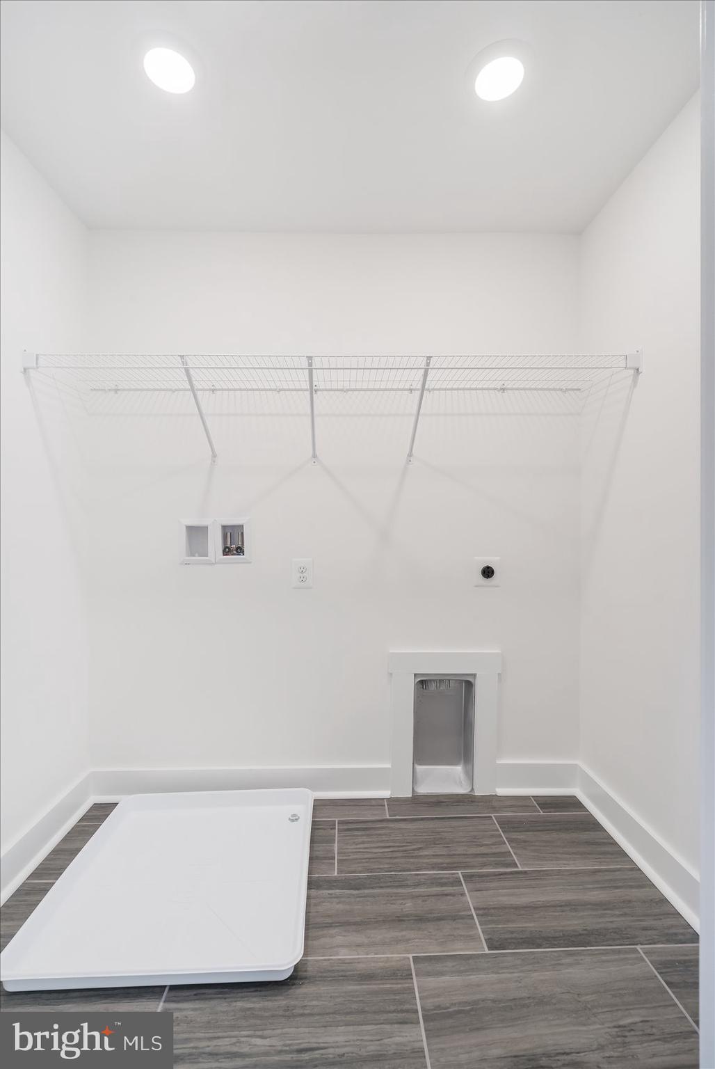 595 Irwin Road Bel Air, MD 21014 - Photo 22 of 33 2ND FLOOR LAUNDRY RM.