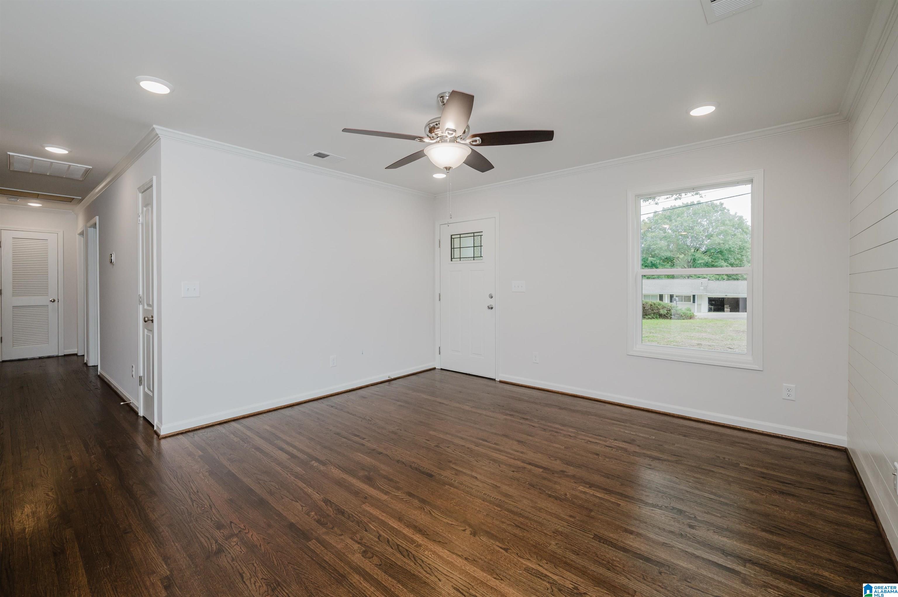 312 8th Street Southwest Alabaster, AL 35007 - Photo 12 of 43