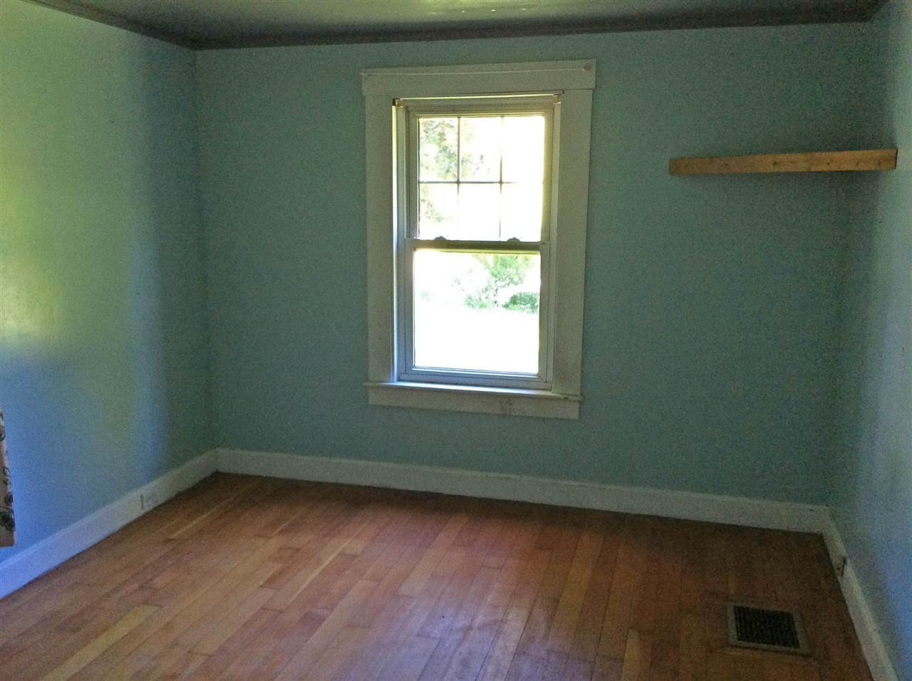 243 School House Road Dummerston, VT 05346 - Photo 8 of 20